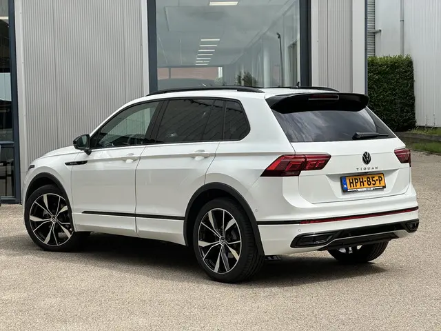 Volkswagen Tiguan 1.5 TSI R-Line 2023 Benzine 38