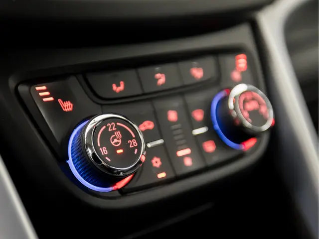 Opel Zafira Tourer 1.4 Edition 7 Persoons 2015 Benzine 25