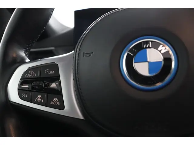 BMW i4 eDrive40 High Executive 84 kWh 2022 Elektrisch 16
