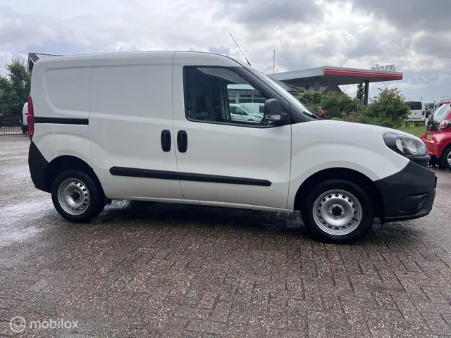 Fiat Doblò Cargo 1.3 MJ L1H1 84000km 2021 Diesel 4