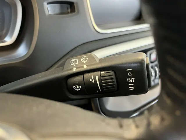 Volvo V40 Cross Country T3 Polar+ Luxury 2019 Benzine 20