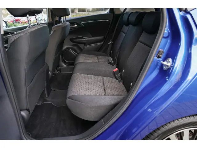 Honda Jazz 1.3i VTEC ELEGANMCE 2020 Benzine 30