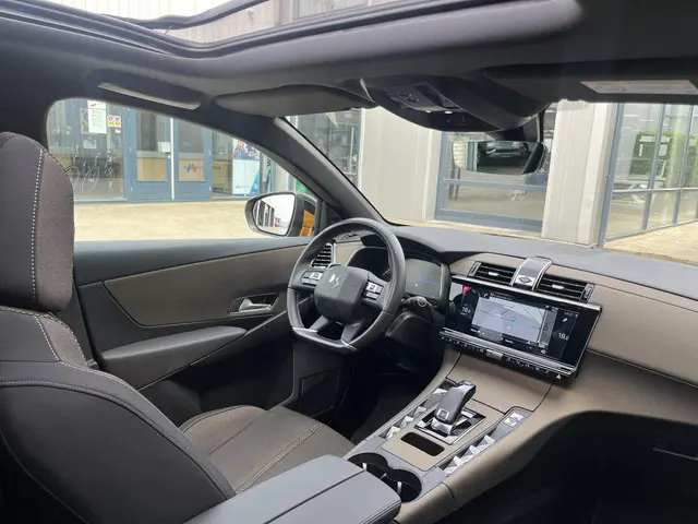 DS DS 7 Crossback 1.2 PureTech So Chic 2021 Benzine 4