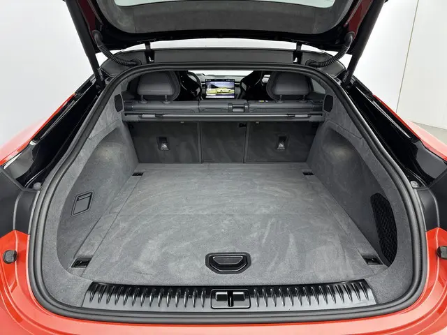 Lotus Emeya R 102kWh/919pk 2024 Elektrisch 17