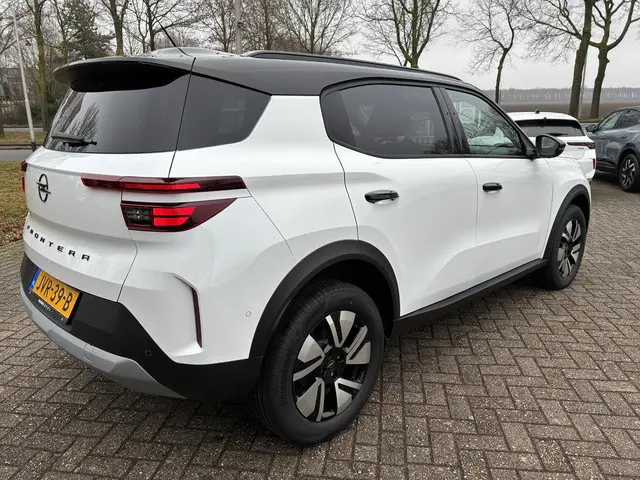 Opel Frontera Electric GS 44 kWh 2026 Elektrisch 4