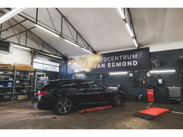 Audi RS6 Avant 4.0 TFSI RS 6 quattro 2014 Benzine 84