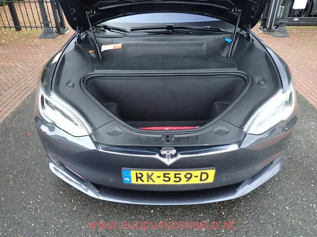 Tesla Model S 75D 2017 Elektrisch 38