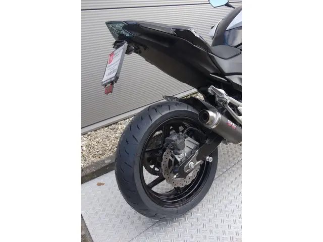 Kawasaki Z800 E 2013 Benzine 11