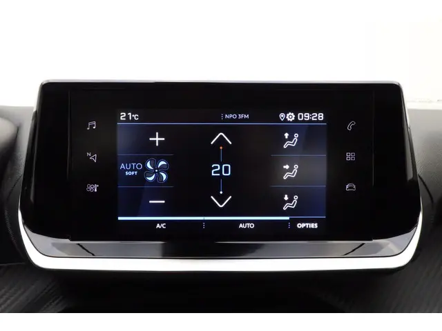 Peugeot 2008 1.2 PureTech Active Pack 2022 Benzine 19