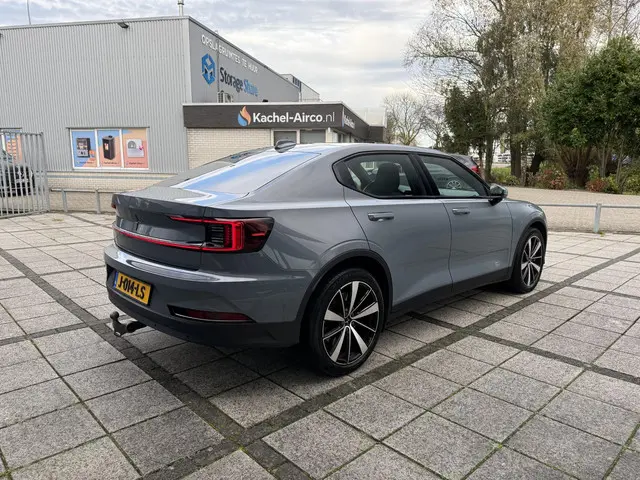 Polestar 2 Long Range Dual Motor AWD 2020 Elektrisch 6