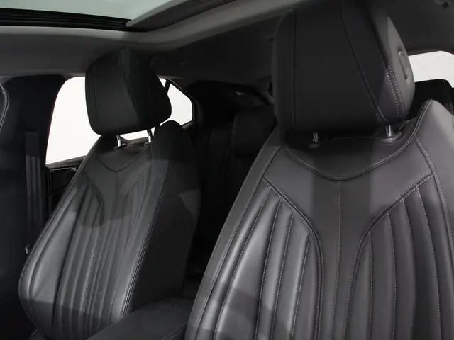 DS DS 4 1.2 PureTech Automaat Rivoli Cross 2023 Benzine 23