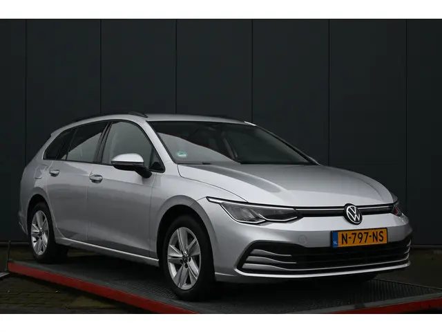 Volkswagen Golf Variant 1.0 TSI Life 2021 Benzine 9