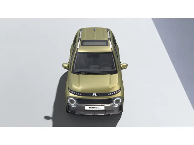 Hyundai Inster Cross Sky Plus 49 kWh 2025 Elektrisch 7