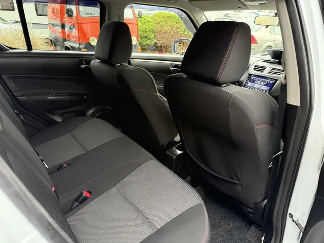 Suzuki Swift 1.6 Sport in top staat 2015 Benzine 7
