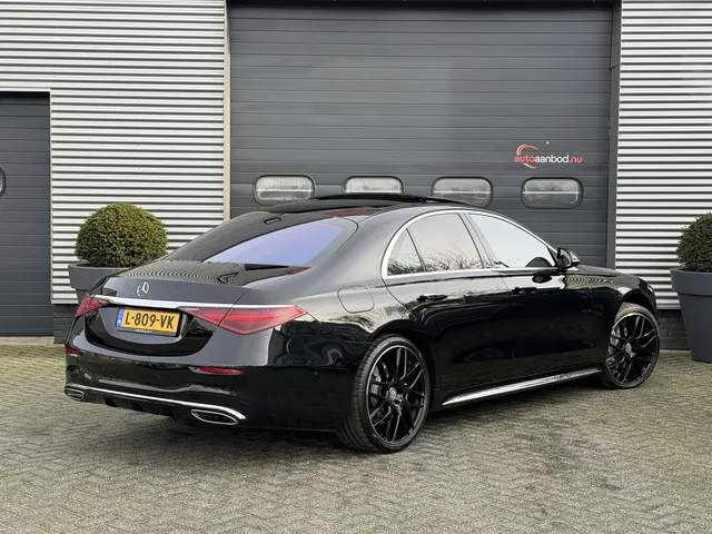 Mercedes-Benz S-Klasse 2