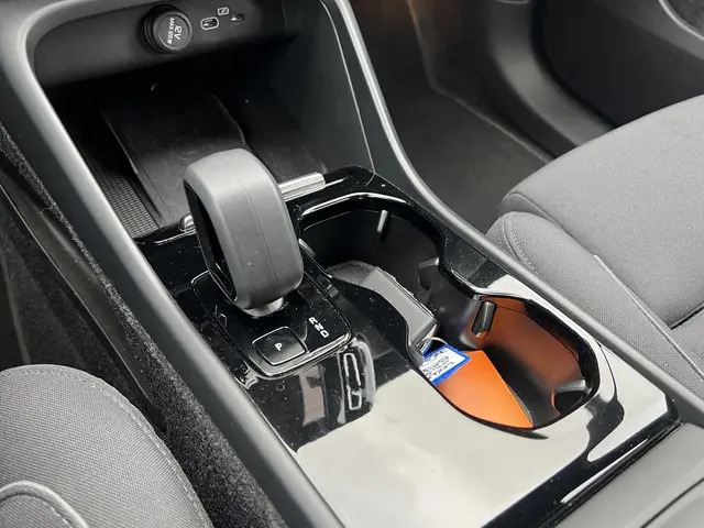 Volvo XC40 Recharge Core 70 kWh 2022 Elektrisch 28