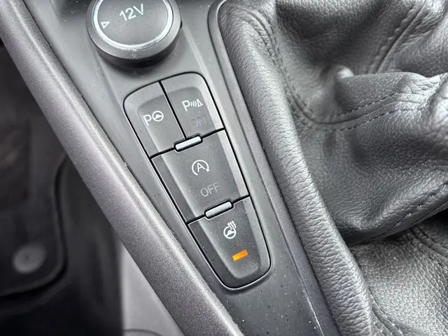 Ford Focus Wagon 1.0 EcoBoost Titanium 2015 Benzine 28