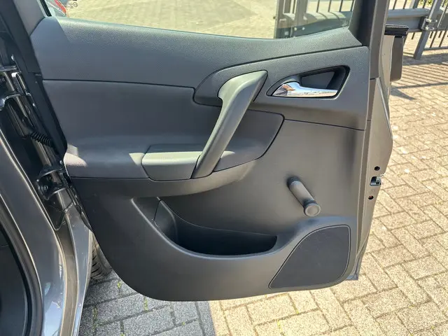 Opel Meriva 1.4 Turbo Edition 2016 Benzine 37