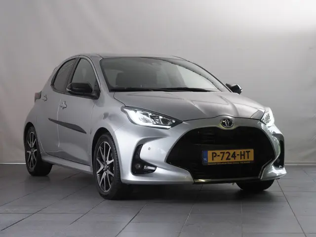 Toyota Yaris 1.5 Hybrid Executive 2022 Hybride Benzine 15