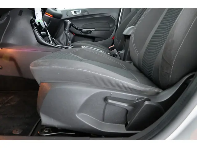 Ford Fiesta 1.0 Titanium 2014 Benzine 19