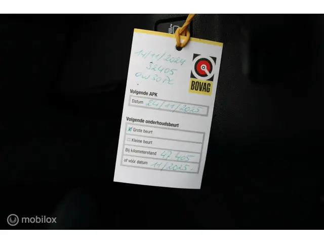 Citroën C3 1.2 PureTech Exclusive 2016 Benzine 29