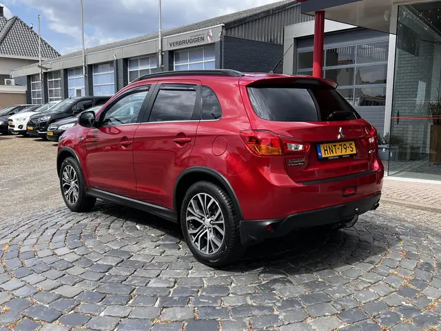 Mitsubishi ASX 3
