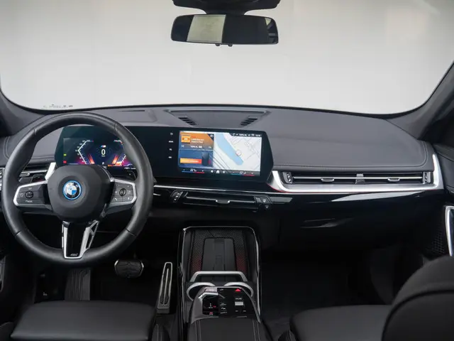 BMW X1 xDrive30e 2024 Hybride Benzine 9