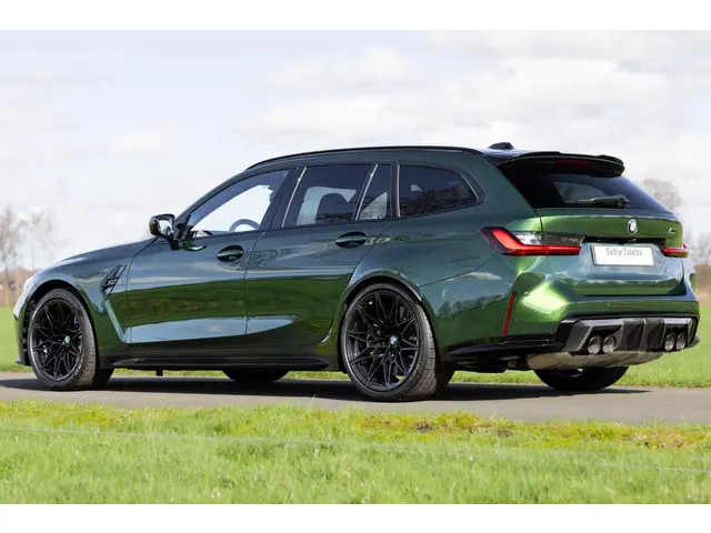 BMW M3 3-serie Touring xDrive Competition 2024 Benzine 24