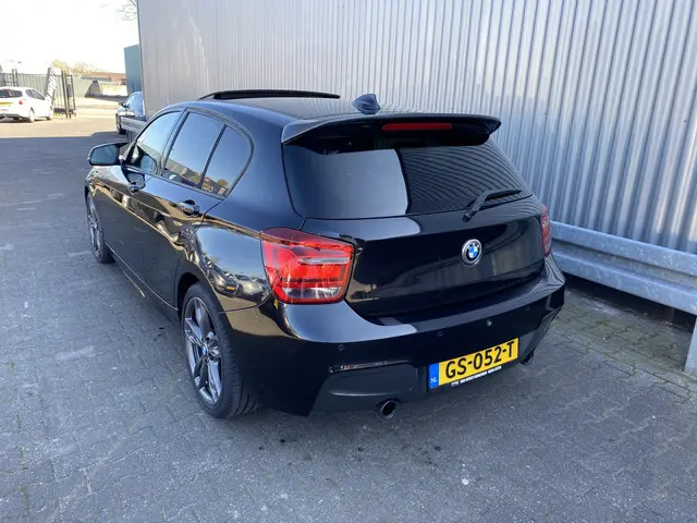 BMW 1 Serie M135i High Executive 2014 Benzine 15