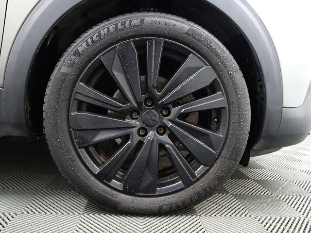 Peugeot 3008 1.2 PureTech Allure- 2018 Benzine 25