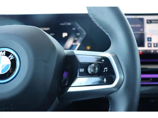 BMW i5 M60 xDrive 84 kWh 2024 Elektrisch 21