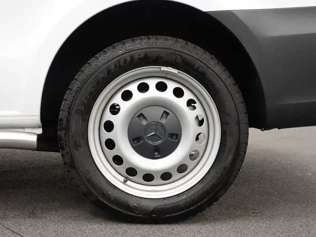 Mercedes-Benz eVito Lang 66 kWh 2022 Elektrisch 7