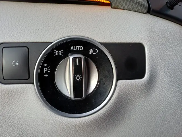 Mercedes-Benz B-Klasse 180 Prestige 2013 Benzine 47