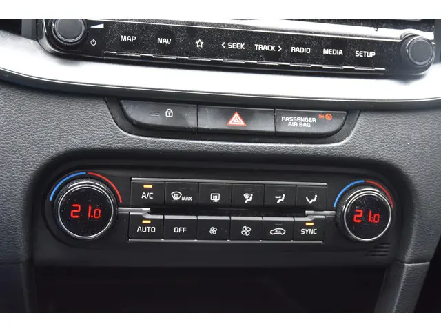 Kia Ceed 1.0 T-GDi DynamicLine 2023 Benzine 15