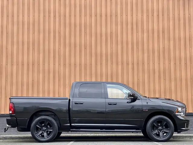 Dodge Ram 1500 5.7 V8 4x4 Quad Cab 6'4 Sport 2018 LPG/Gas 4