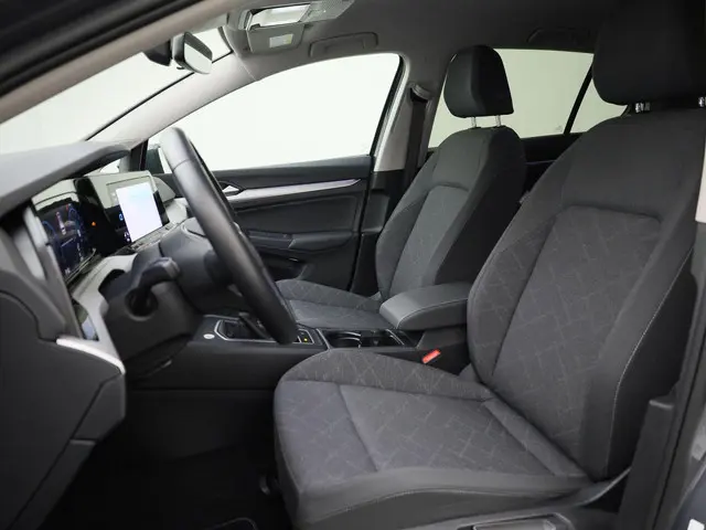 Volkswagen Golf 1.5TSI/130PK Life Business 2024 Benzine 14