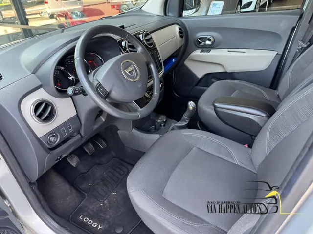 Dacia Lodgy 1.2 TCe Prestige 7p. 2013 Benzine 19