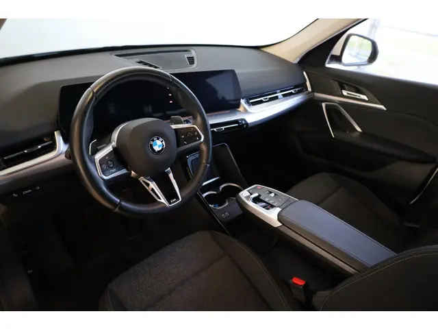 BMW X1 sDrive18i 2022 Benzine 7