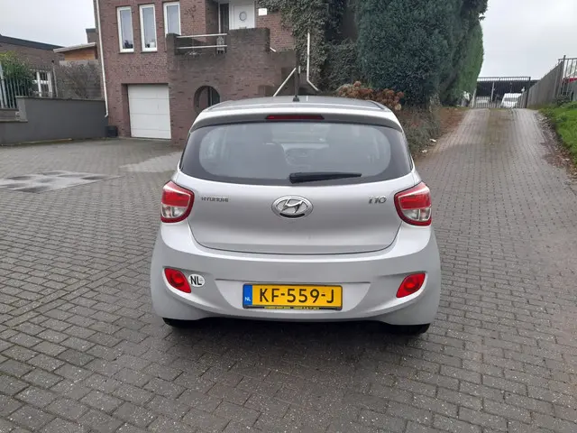 Hyundai i10 1.0i i-Motion Comfort 2016 Benzine 6