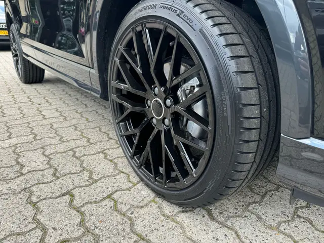 Audi Q2 35 TFSI S Edition 2024 Benzine 4