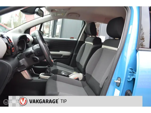 Citroën C3 Aircross 1.2 PureTech S&S Shine 2018 Benzine 19