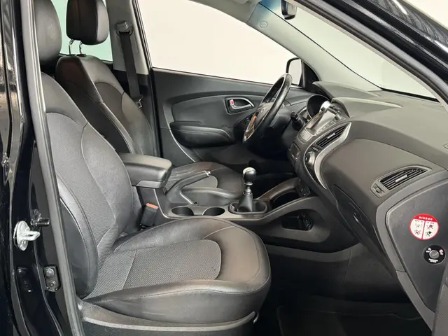 Hyundai ix35 1.6i GDI i-Vision 2015 Benzine 18