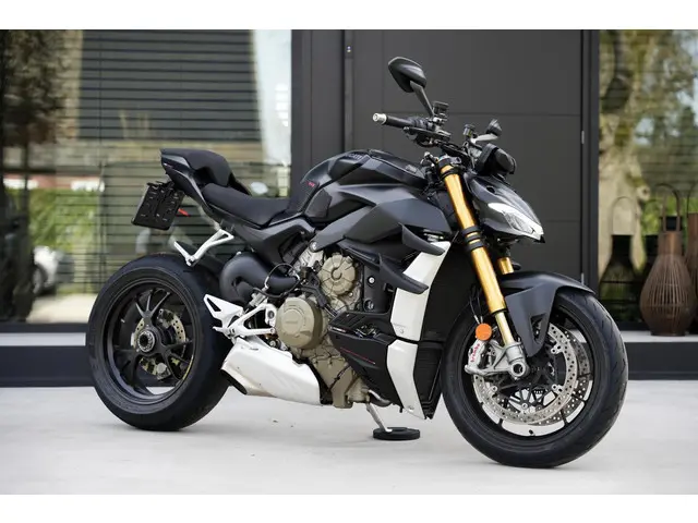 Ducati Streetfighter V4 S 2022 Benzine 7