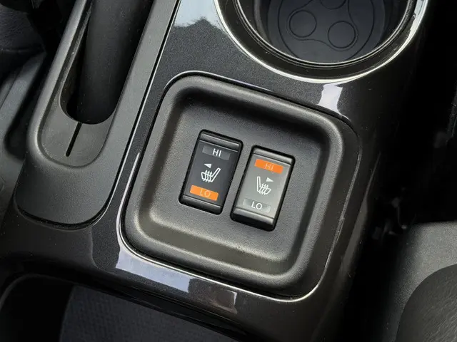 Nissan Juke 1.6 Tekna 2015 Benzine 10