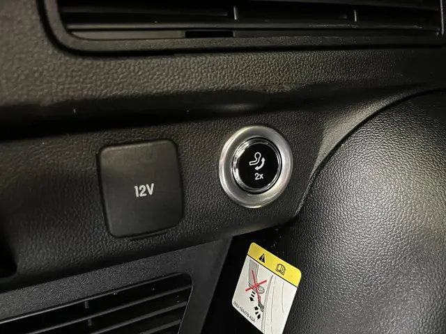 Ford Kuga 2.5 PHEV ST-Line 2024 Hybride Benzine 32