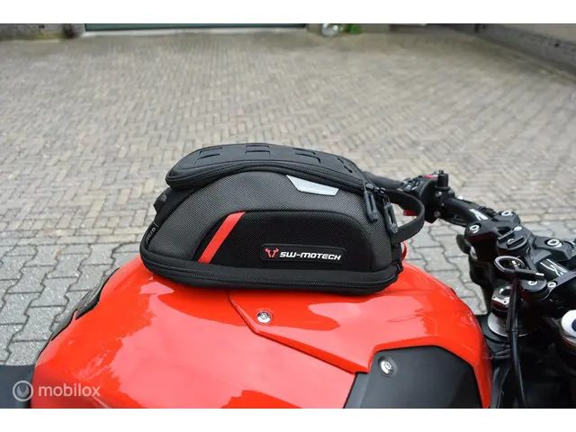 BMW S 1000 R  Alle pakketten 2022 Benzine 29