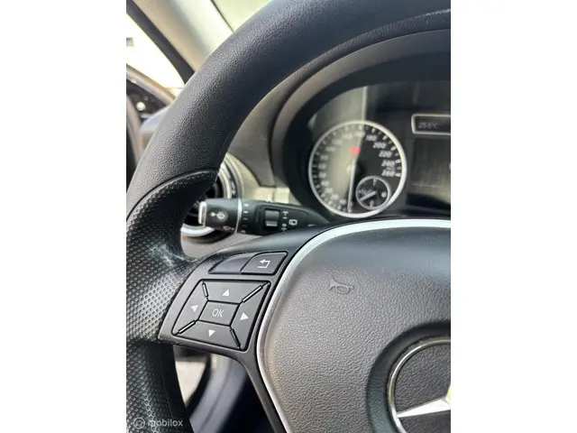 Mercedes-Benz A-Klasse 180 Ambition 2014 Benzine 18
