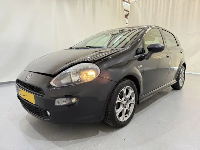 Fiat Punto 0.9 TwinAir Turbo 100 Lounge 2015 Benzine 35