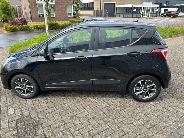 Hyundai i10 1.0i i-Motion Comfort 2017 Benzine 6