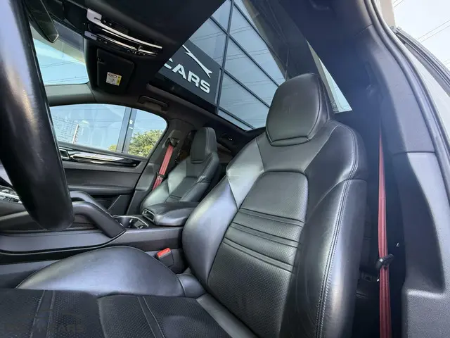 Porsche Cayenne Coupé 3.0 E-Hybrid 2021 Hybride Benzine 4